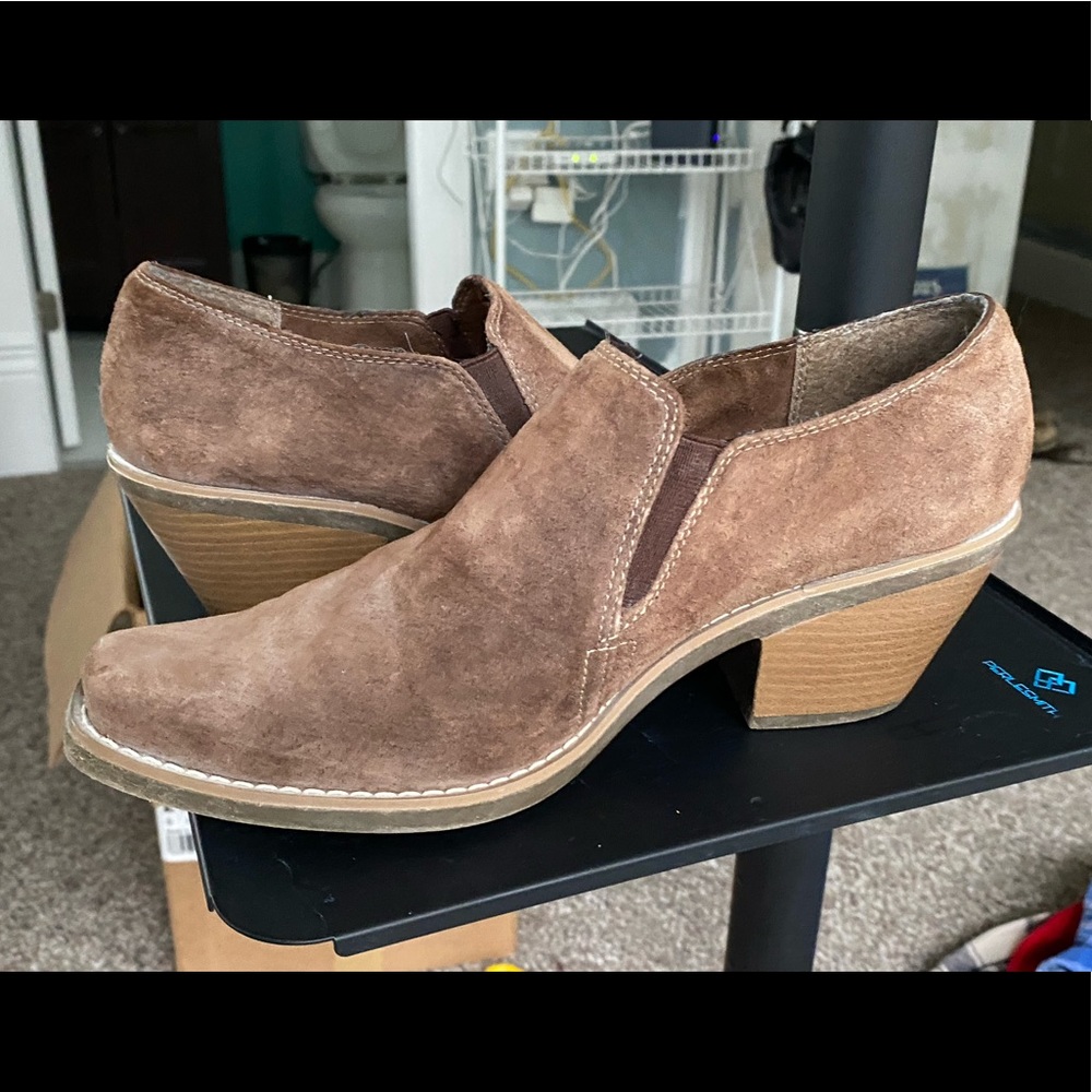 Victoria Spenser Western Style Toe & Heels Slip On  Suede Shoes Rustler Sz 9.5 M